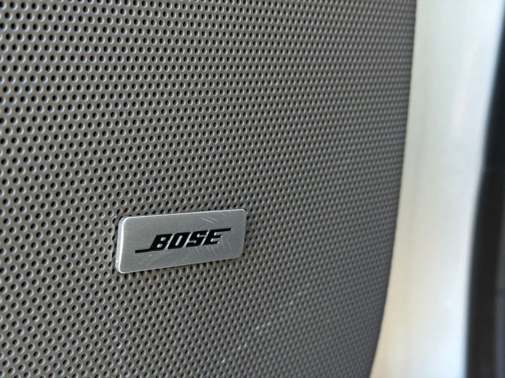 Used 2020 Cadillac XT6 Premium Luxury w/ LPO, Floor Liner Package image 39