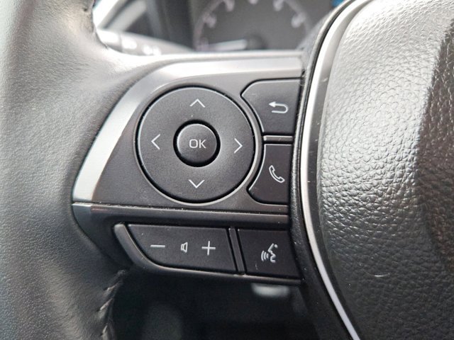 Used 2025 Toyota Corolla Cross LE image 13