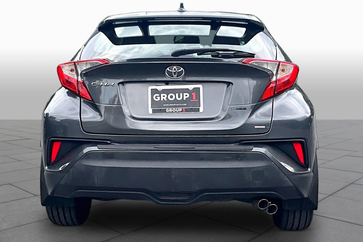 Used 2018 Toyota C-HR XLE FWD image 5