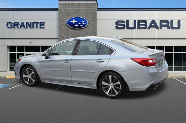 Used 2018 Subaru Legacy 3.6R Limited AWD/4WD image 8