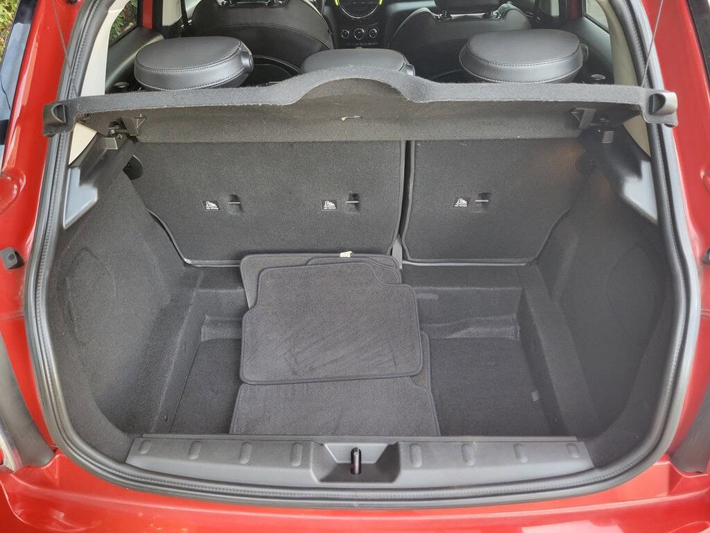 Used 2015 MINI Cooper S image 29