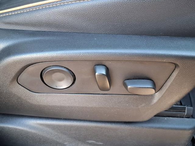 Used 2021 GMC Yukon AT4 w/ AT4 Premium Plus Package image 92