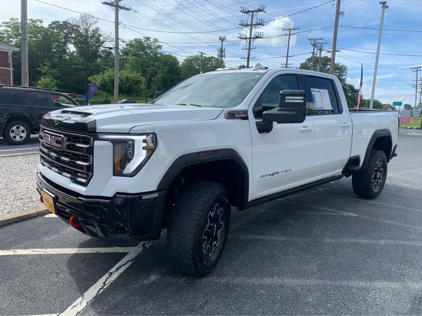 Used 2025 GMC Sierra 2500 AT4X AWD/4WD image 2