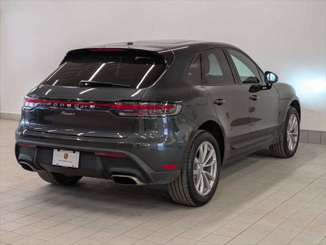 Used 2024 Porsche Macan AWD/4WD image 7