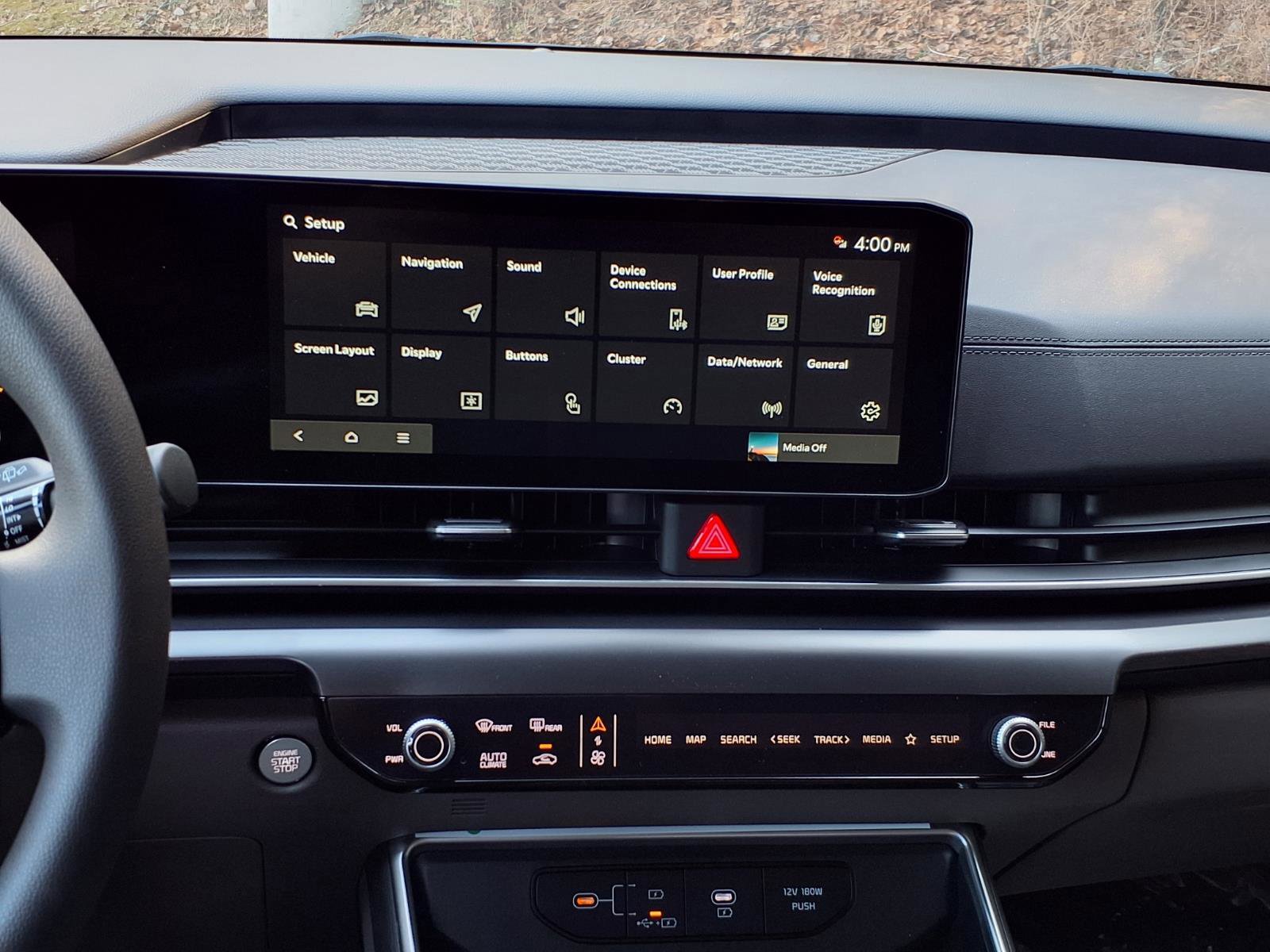 New 2026 Kia Carnival LX image 8