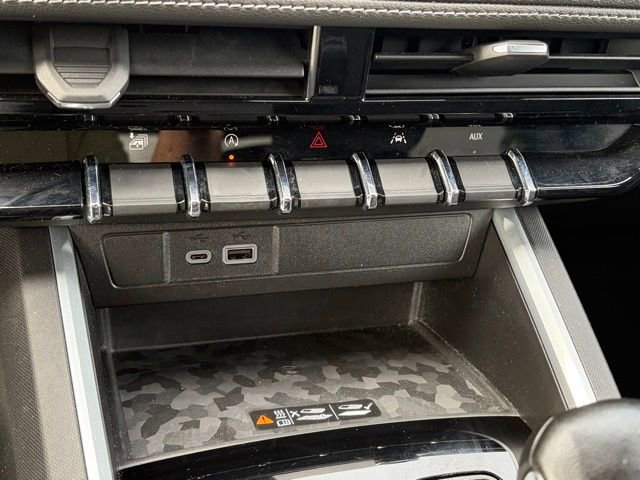 Used 2023 Chevrolet Colorado LT w/ LT Convenience Package II AWD/4WD image 22