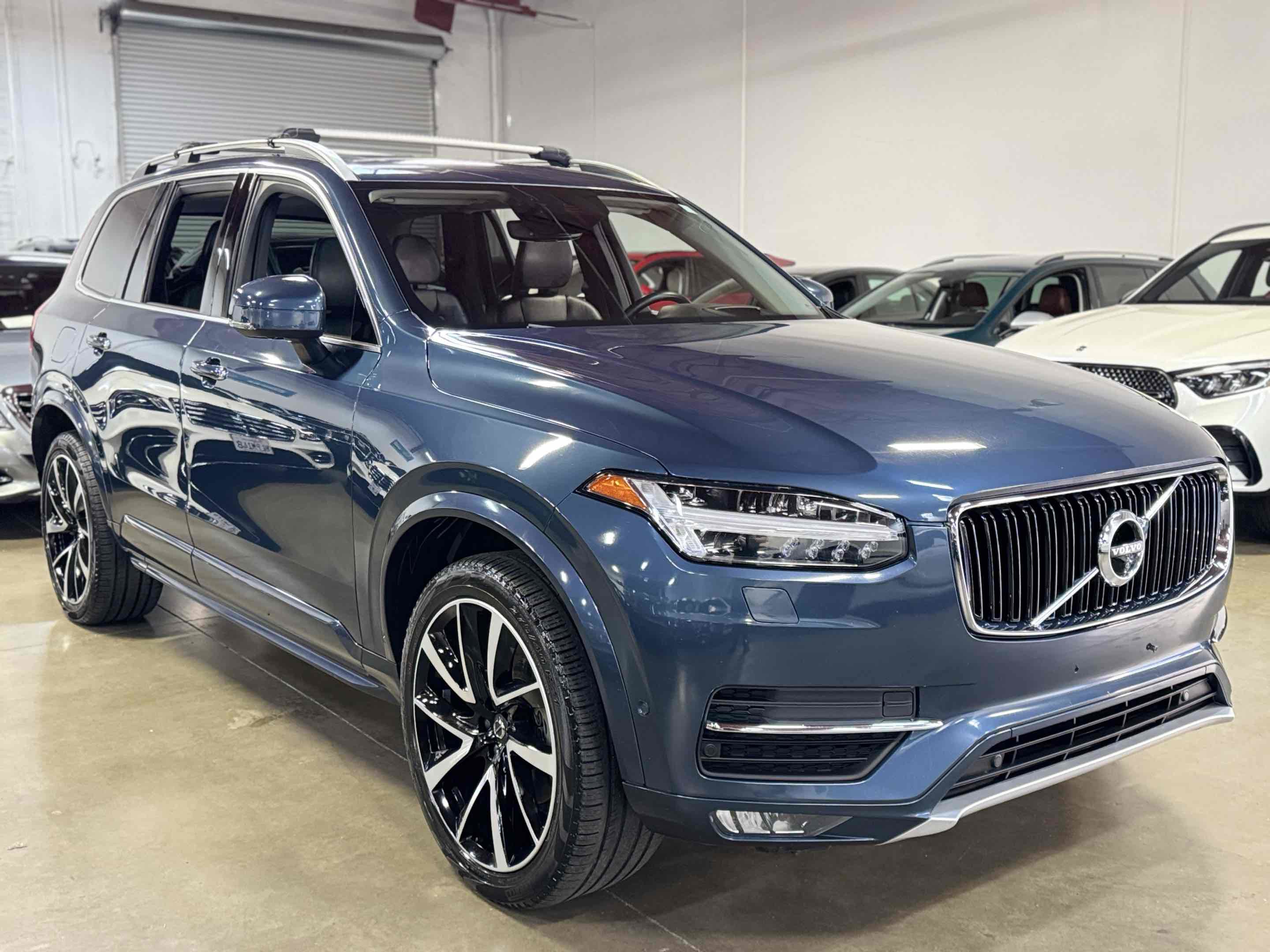 Used 2019 Volvo XC90 T6 Momentum w/ Advanced Package image 3