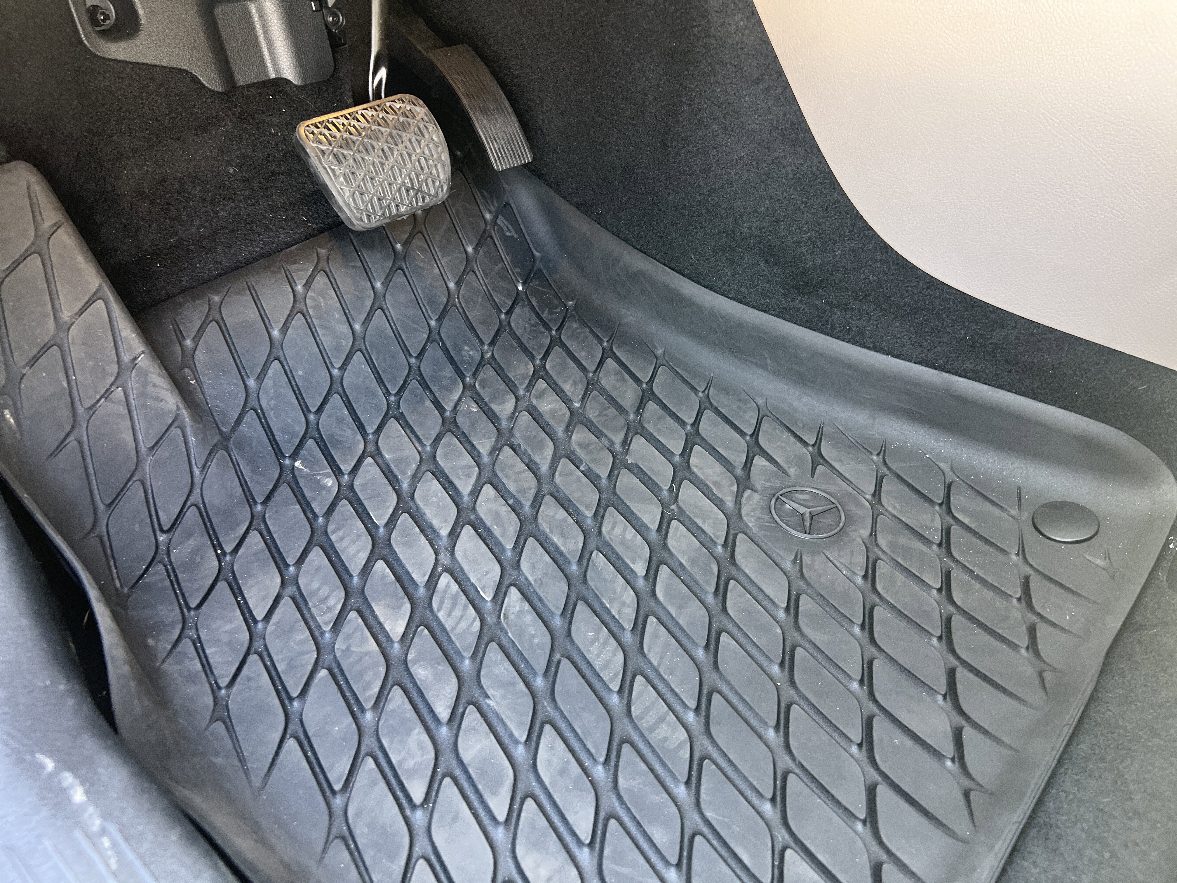 Used 2025 Mercedes-Benz GLB 250 250 image 17