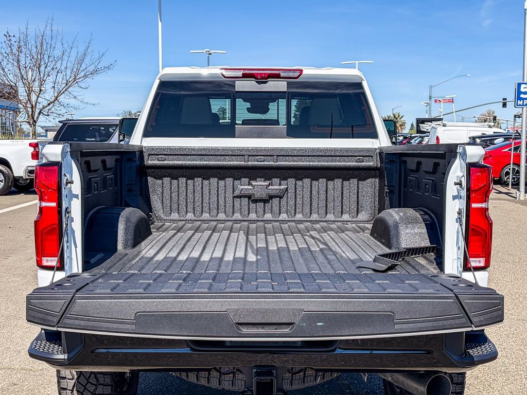 New 2026 Chevrolet Silverado 2500 ZR2 w/ LPO, Dark Essentials Package image 24