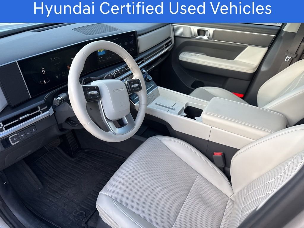 Used 2025 Hyundai Santa Fe SEL image 12