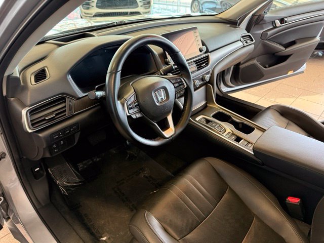 Used 2021 Honda Accord Touring image 30