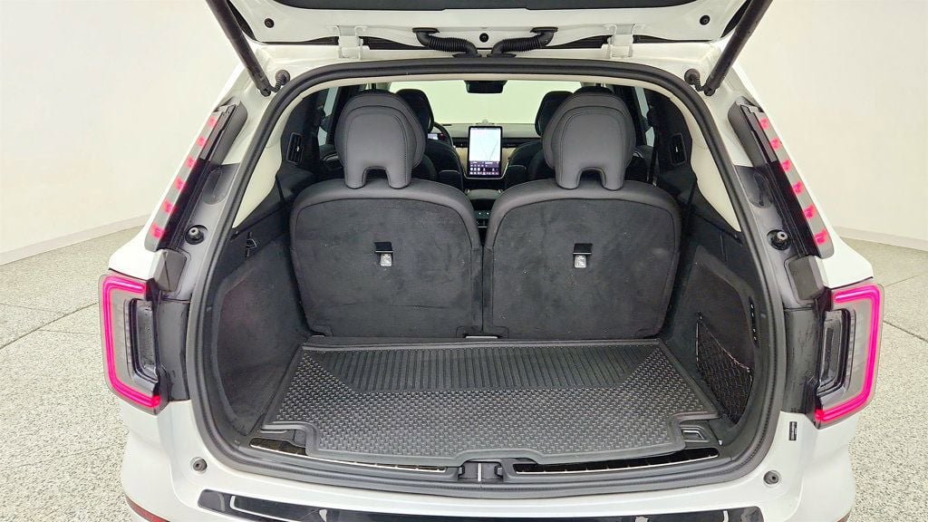 Used 2025 Volvo EX90 Ultra AWD/4WD image 22