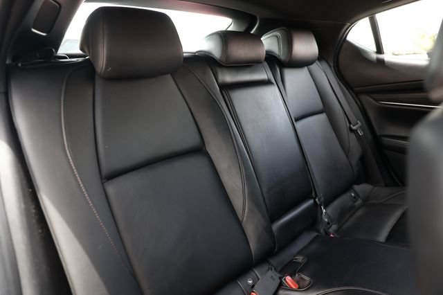 Used 2020 MAZDA MAZDA3 Hatchback w/ Preferred Package FWD image 17
