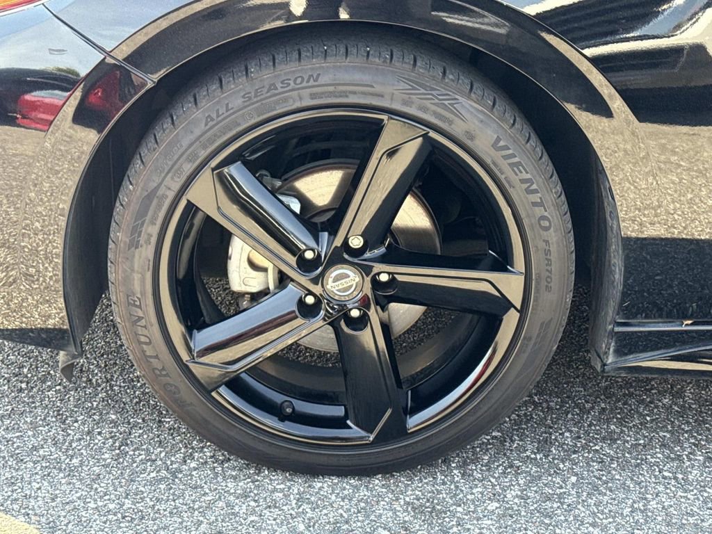 Used 2022 Nissan Sentra SR w/ Trunk Package image 11