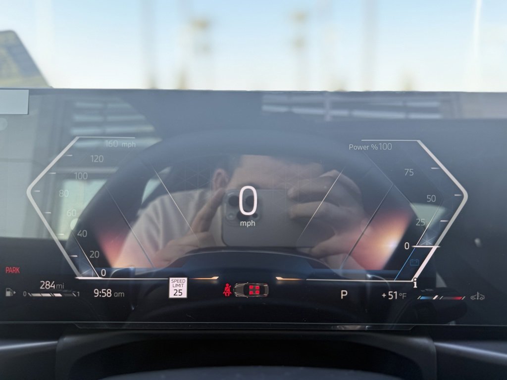 Used 2025 BMW 430i Coupe w/ Convenience Package image 19