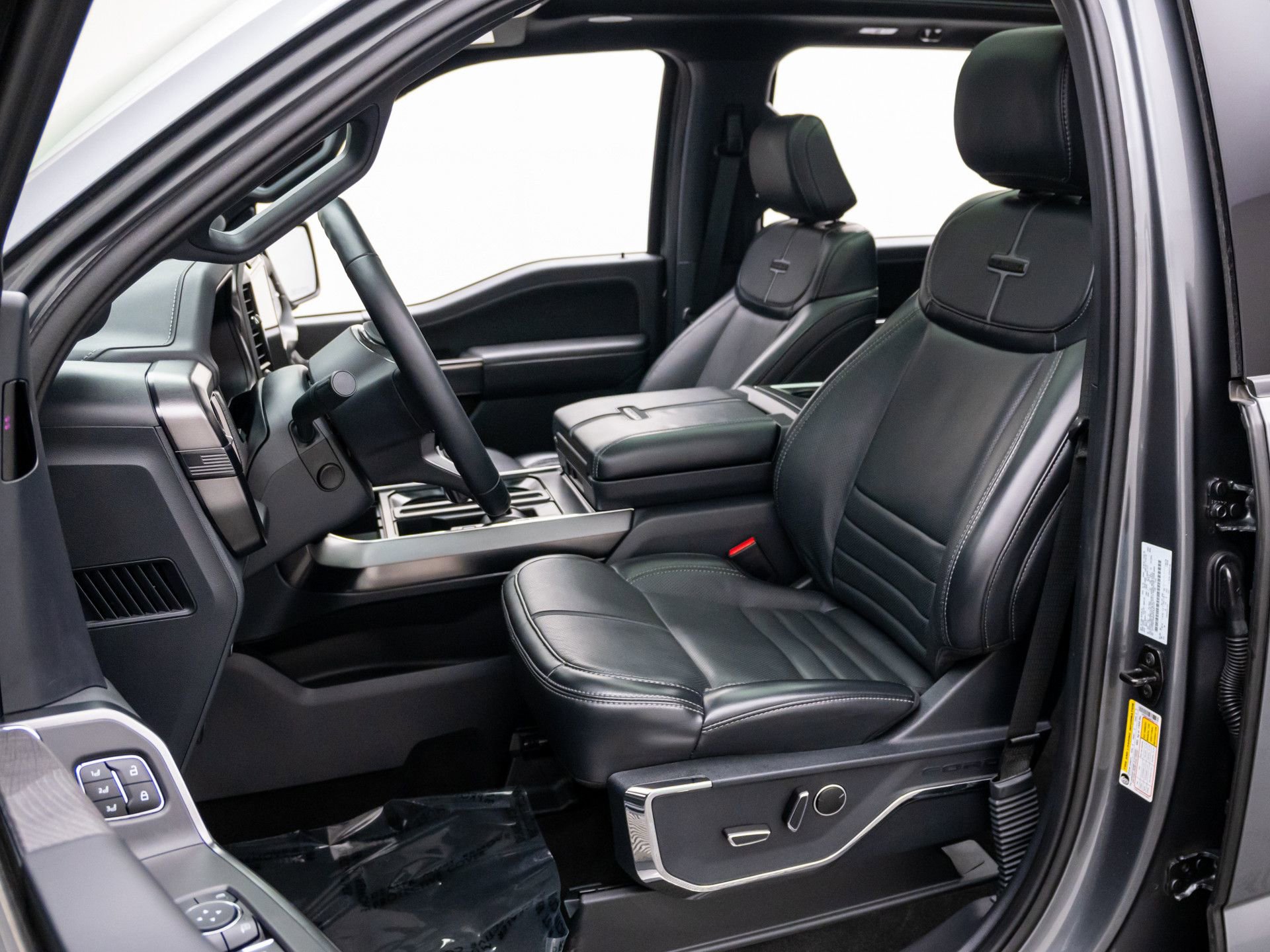 Used 2023 Ford F150 Platinum w/ Equipment Group 701A High image 16