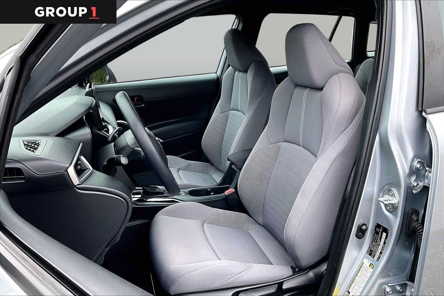 Used 2023 Toyota Corolla Cross AWD Hybrid image 9