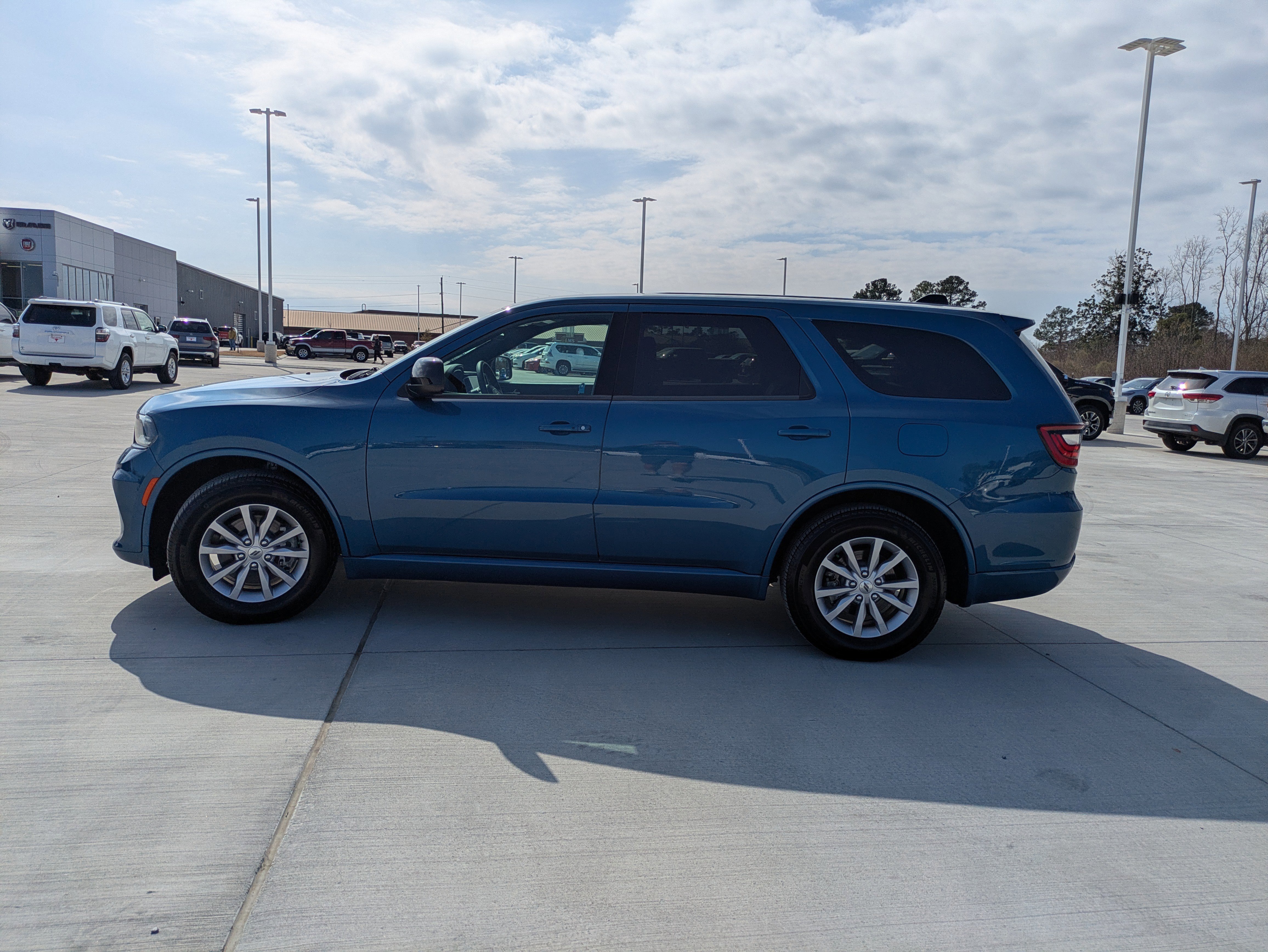 Certified 2025 Dodge Durango GT w/ Trailer Tow Group IV image 4
