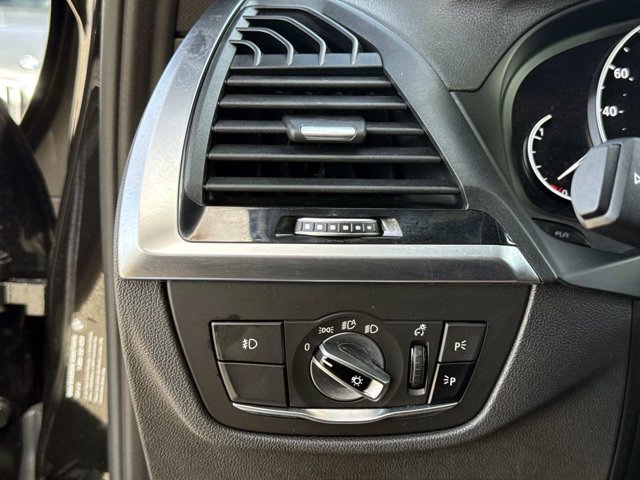 Used 2019 BMW X3 sDrive30i w/ Driving Assistance Package RWD image 36