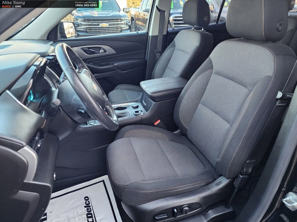 Used 2018 Chevrolet Traverse LT image 35