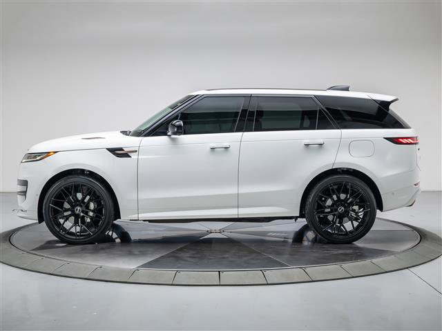 Used 2025 Land Rover Range Rover Sport Dynamic SE AWD/4WD image 2
