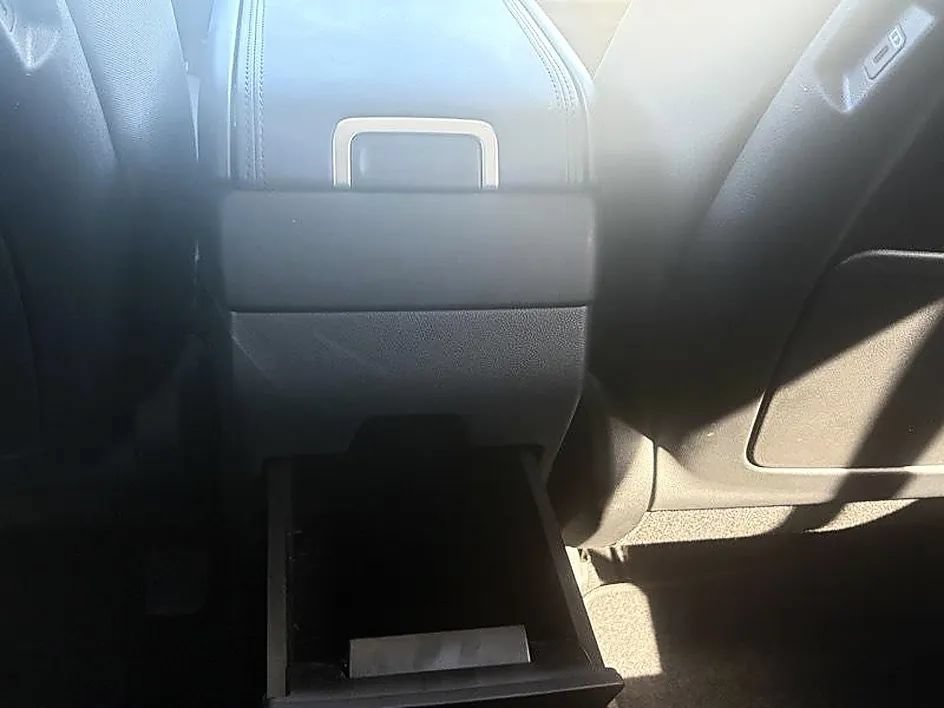 Used 2025 Hyundai Santa Fe SE FWD image 13