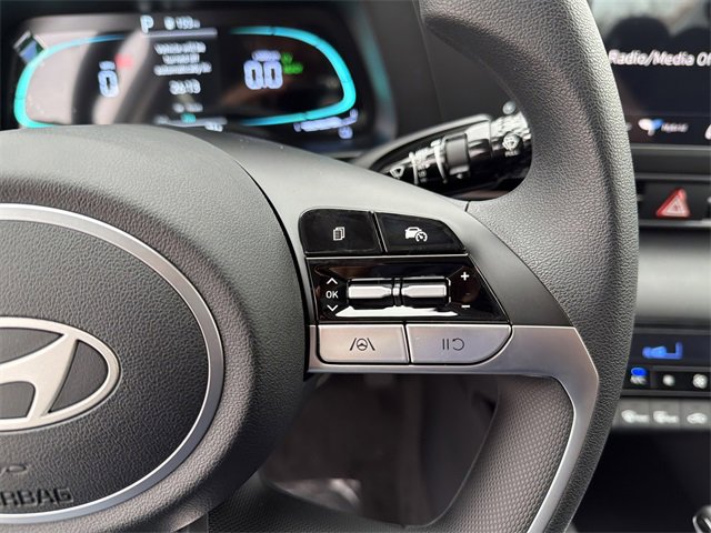 New 2026 Hyundai Elantra Blue image 25