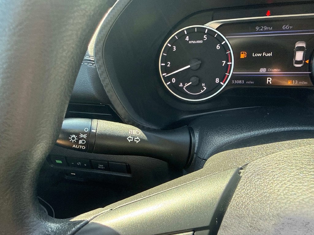 Certified 2024 Nissan Sentra SV FWD image 31