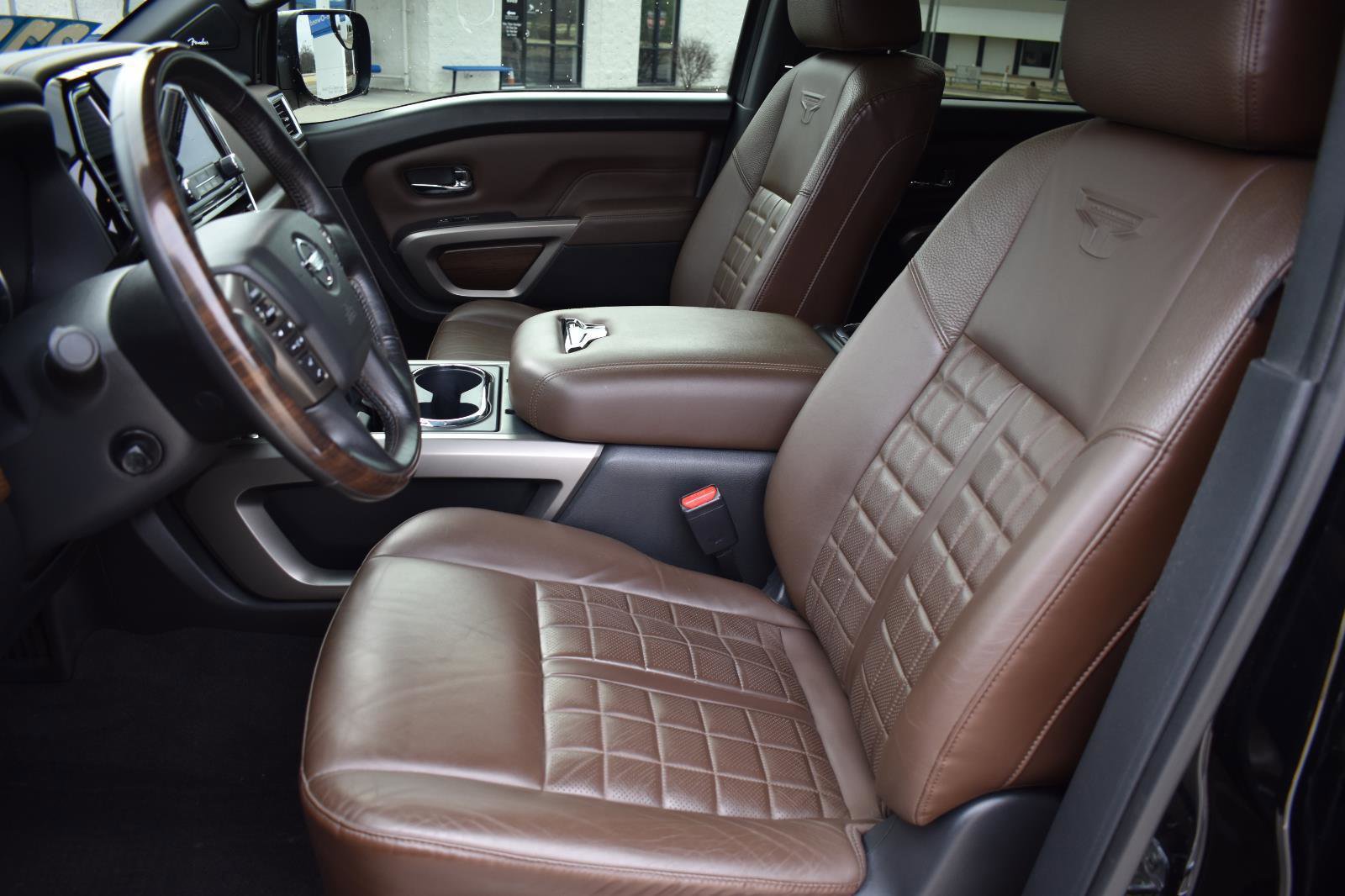 Used 2021 Nissan Titan Platinum Reserve w/ Moonroof Package image 25