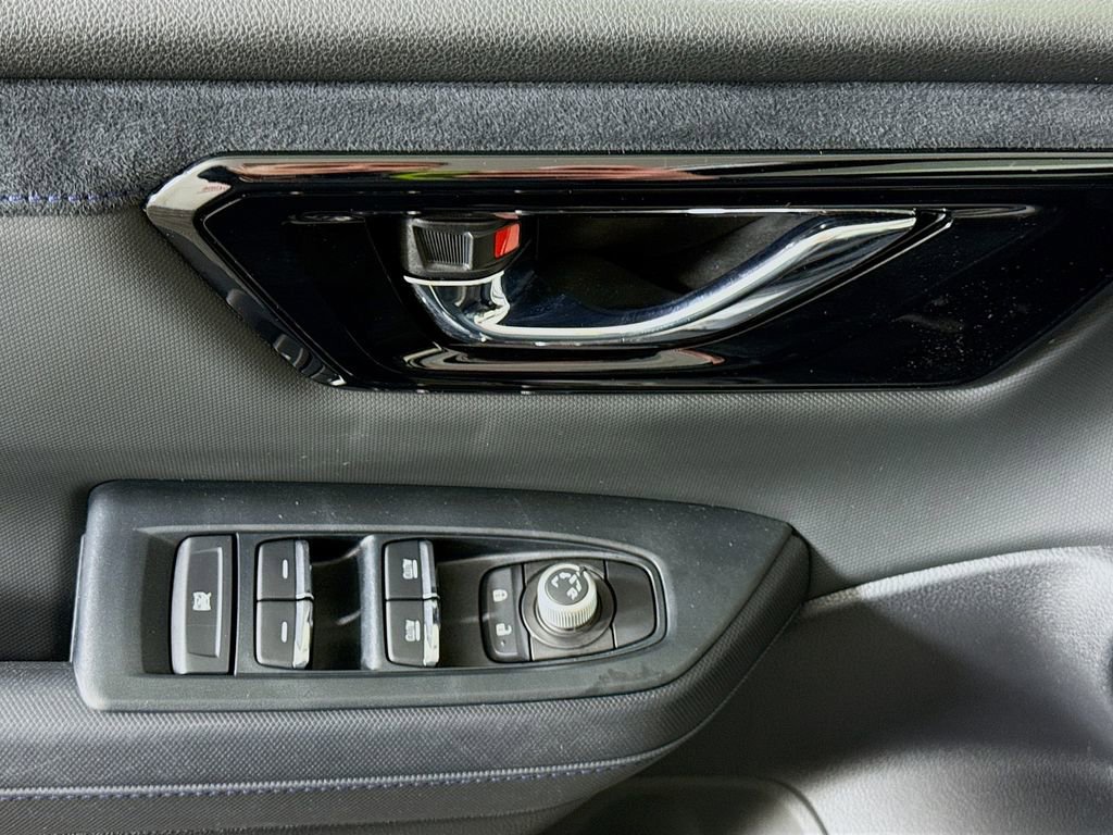 Used 2025 Subaru Forester Limited image 26