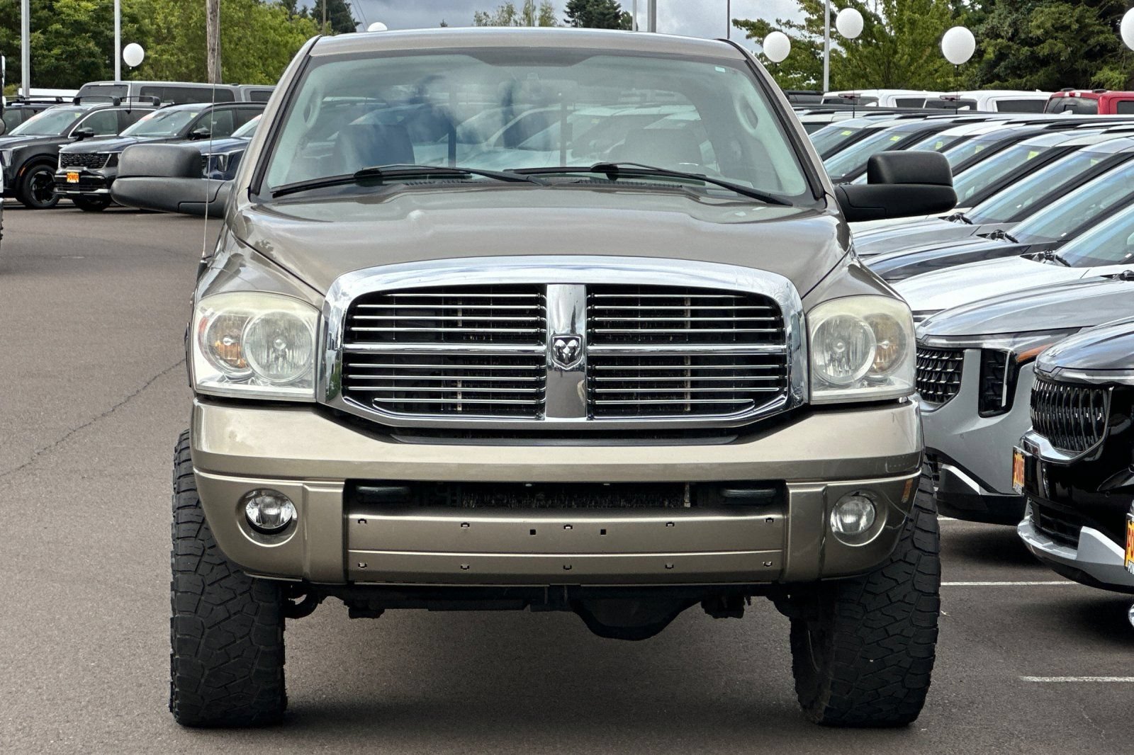 Used 2007 Dodge Ram 2500 Truck Laramie AWD/4WD image 9