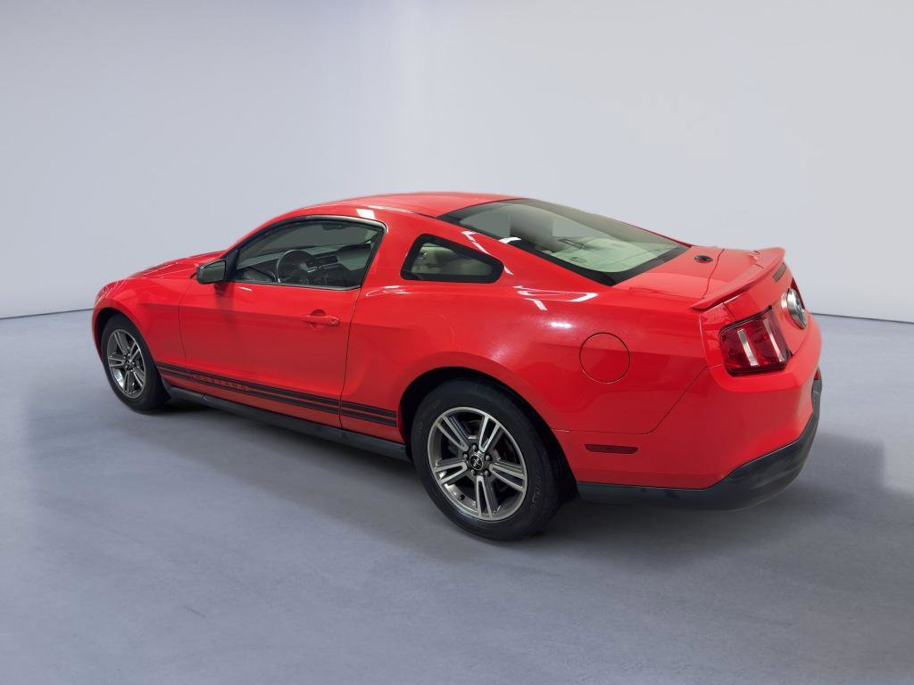 Used 2010 Ford Mustang Premium image 5