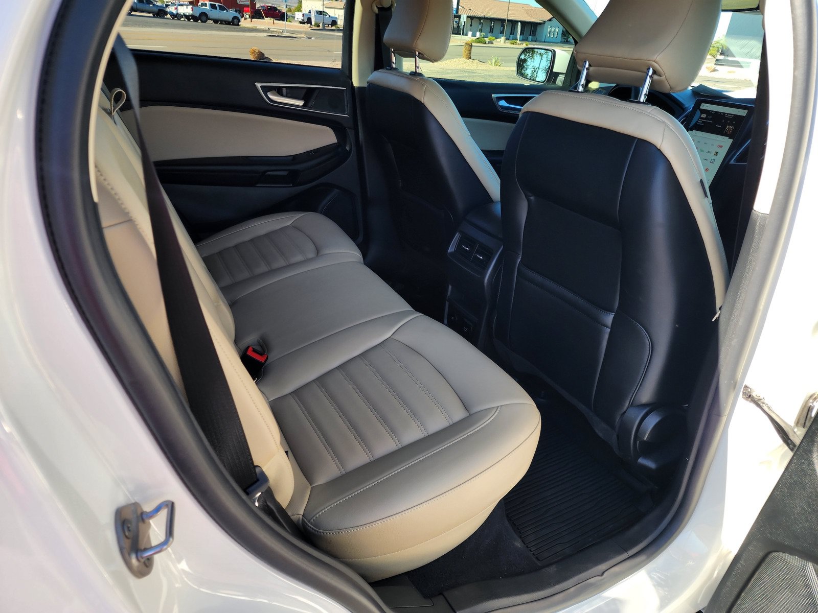 Used 2023 Ford Edge SEL w/ Convenience Package AWD/4WD image 13