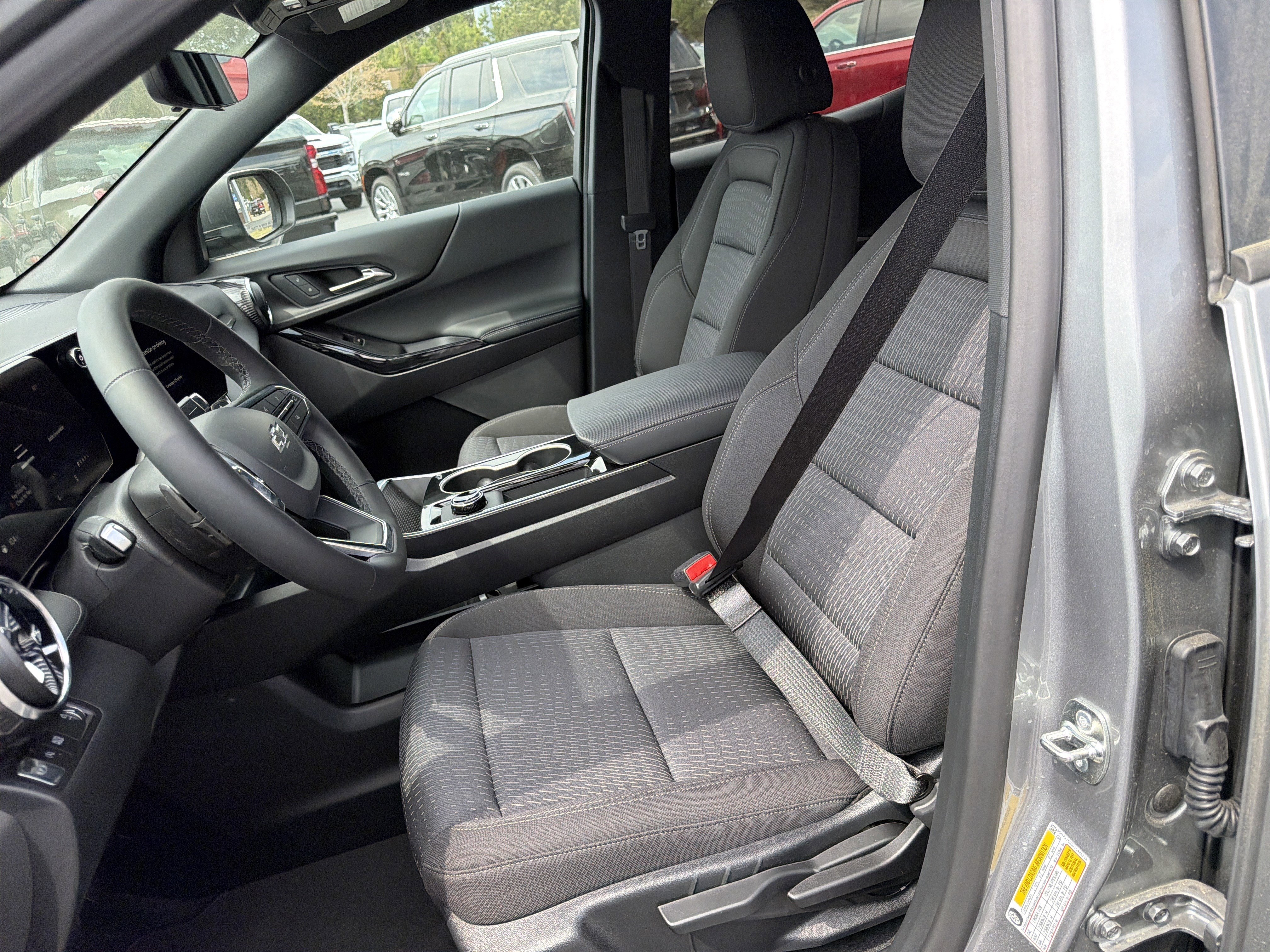 New 2026 Chevrolet Equinox LT w/ Midnight Edition image 9