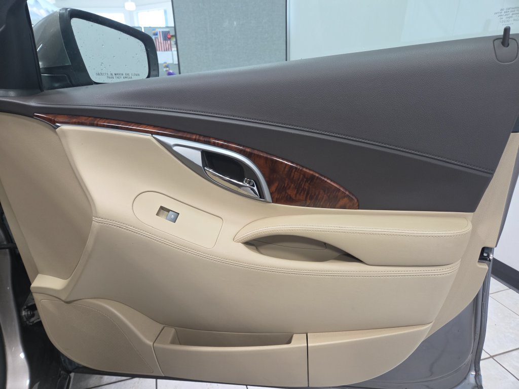 Used 2011 Buick LaCrosse CXL FWD image 22