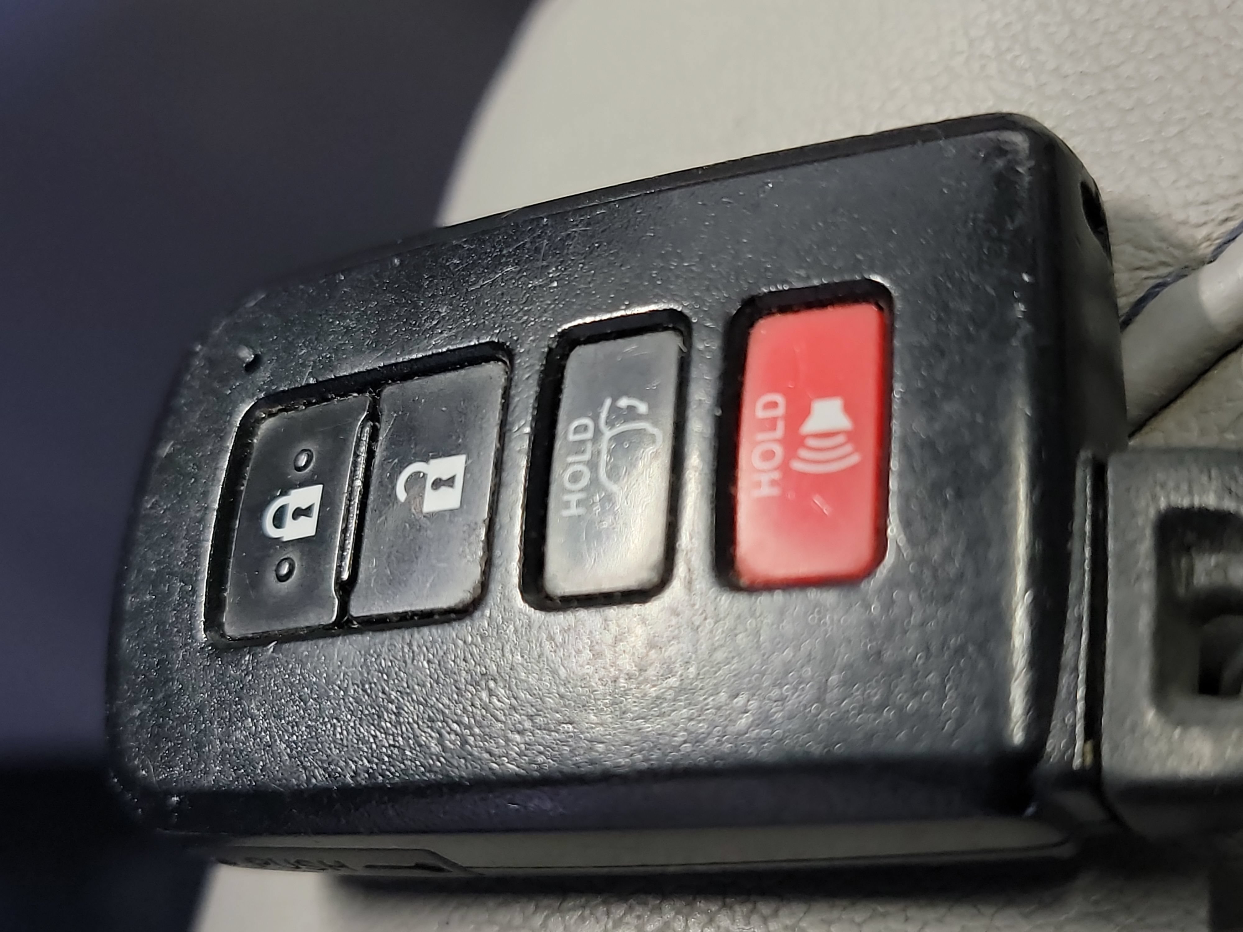 Used 2017 Toyota Highlander XLE w/ Carpet Mat Package AWD/4WD image 32