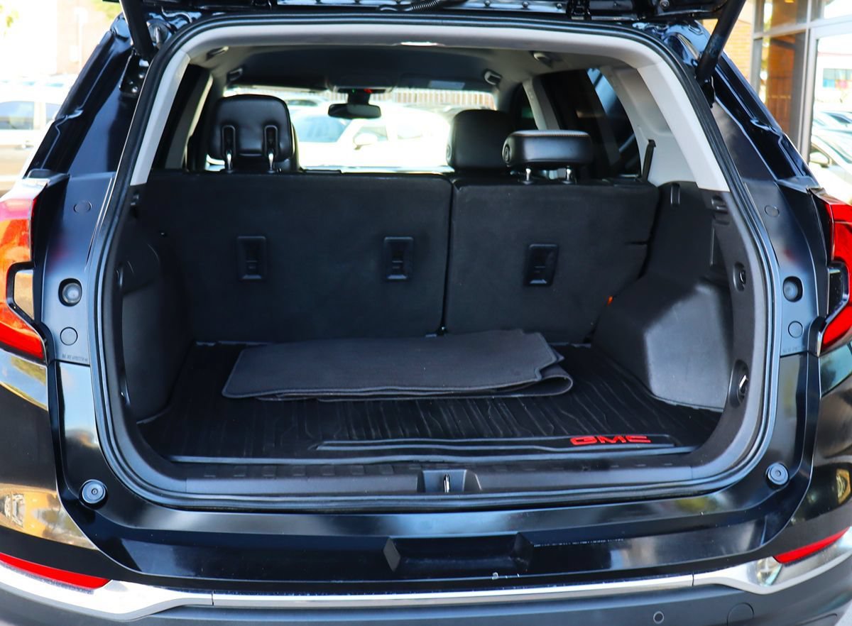 Used 2020 GMC Terrain SLT w/ Preferred Package FWD image 24