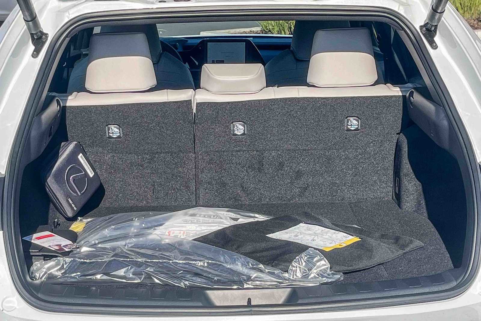 New 2025 Lexus UX 300h AWD image 11