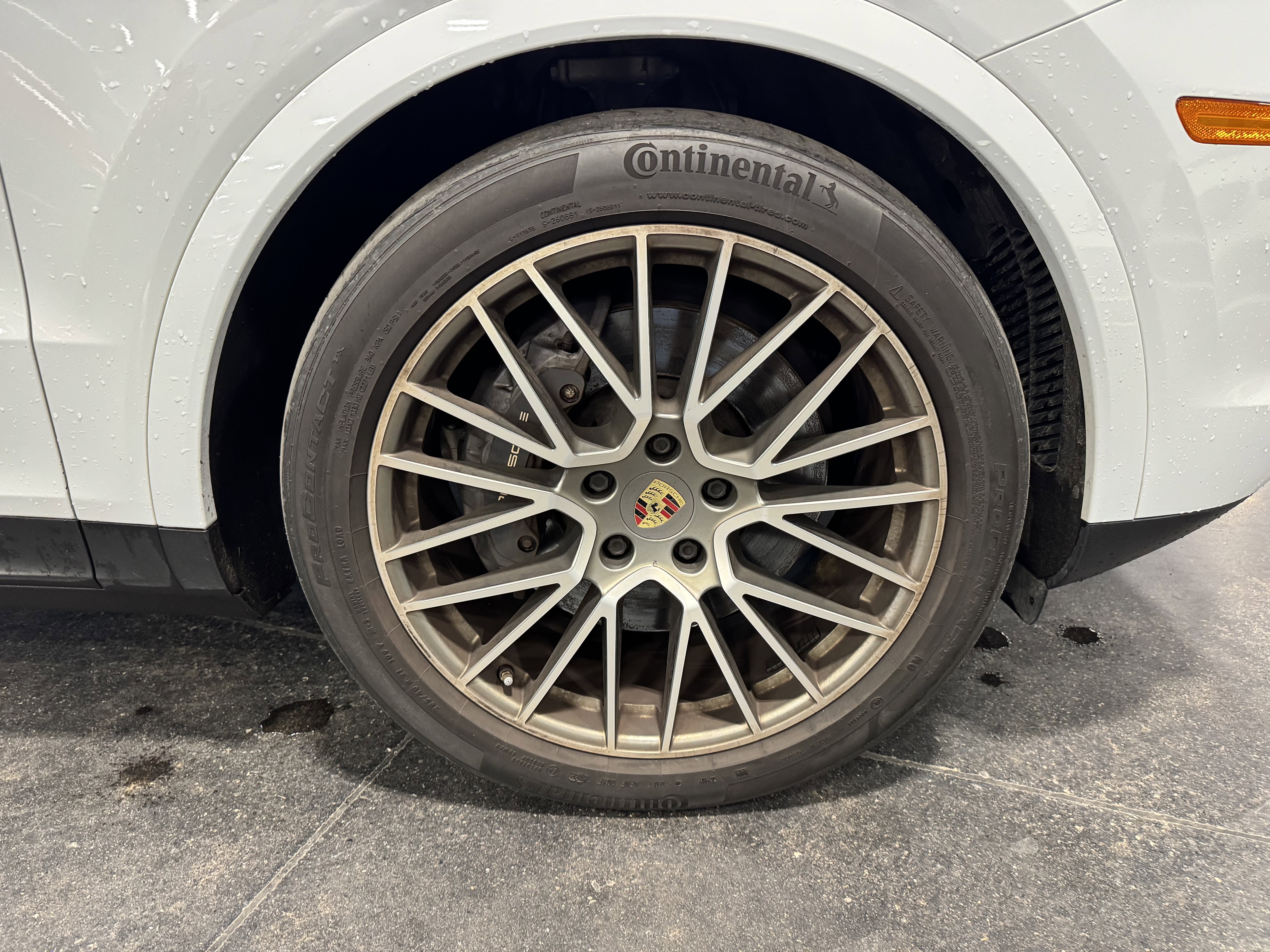 Used 2022 Porsche Cayenne Coupe image 18