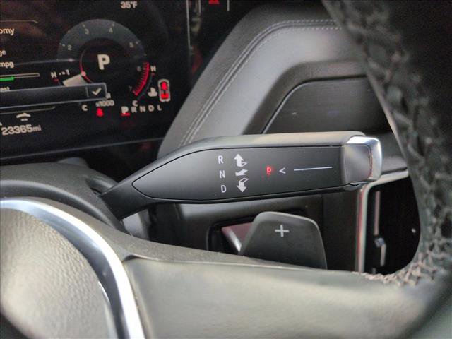 Used 2025 GMC Yukon Denali image 12