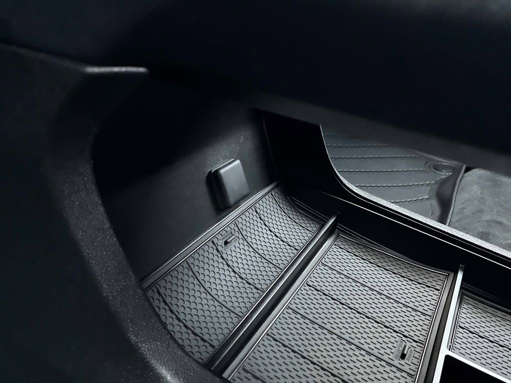 Used 2025 GMC Acadia Elevation image 40