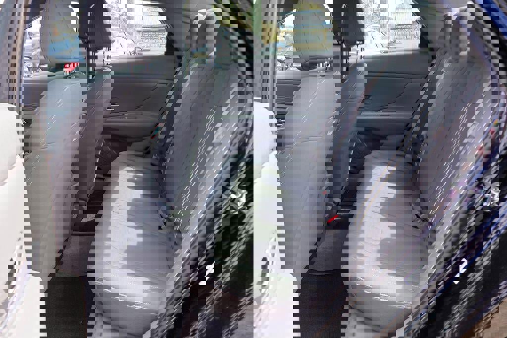 New 2026 Hyundai Elantra Sport image 9