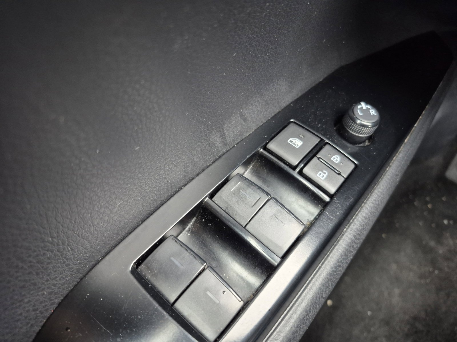 Certified 2025 Toyota Camry SE image 13