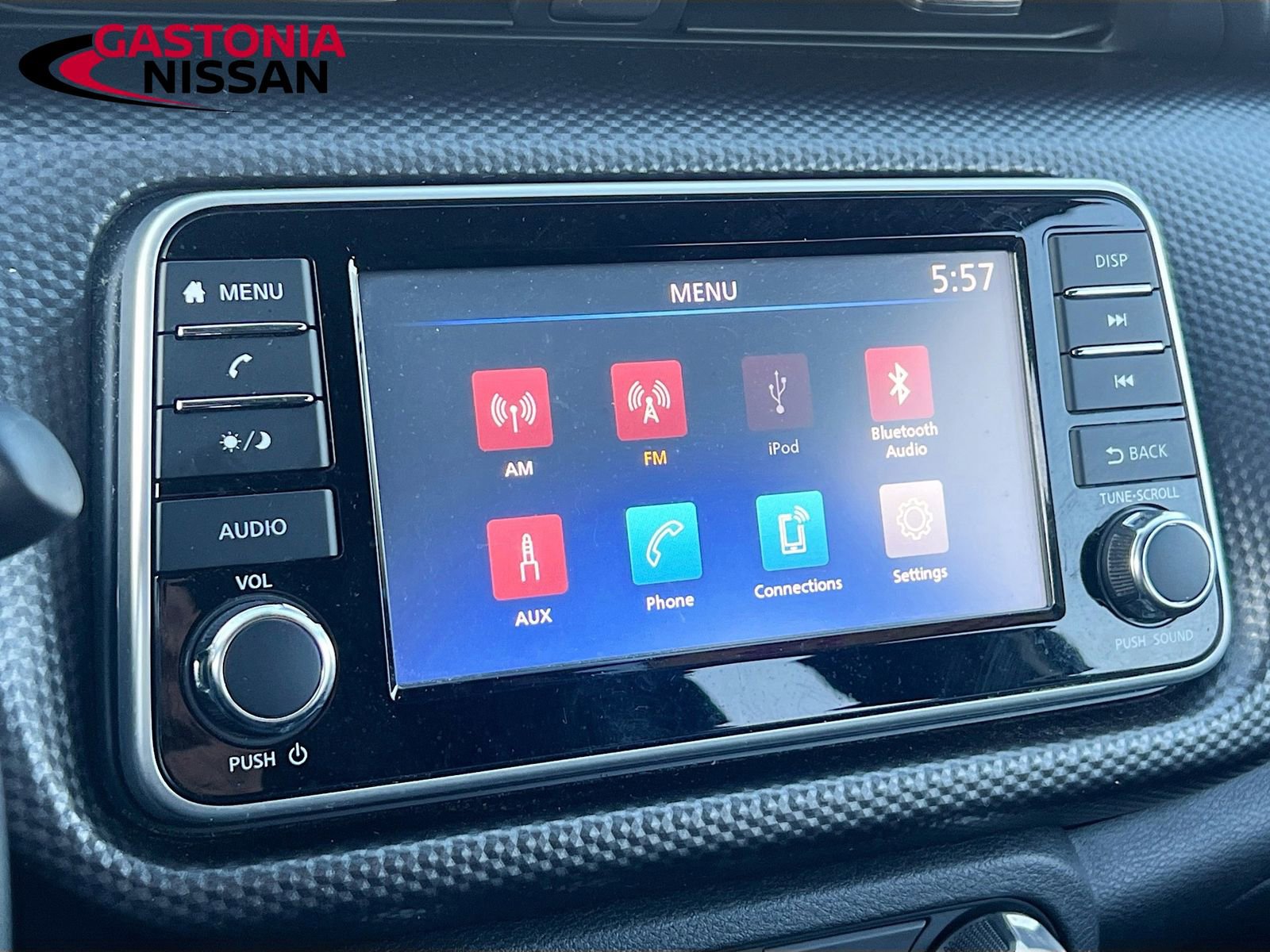 Used 2020 Nissan Kicks S image 18