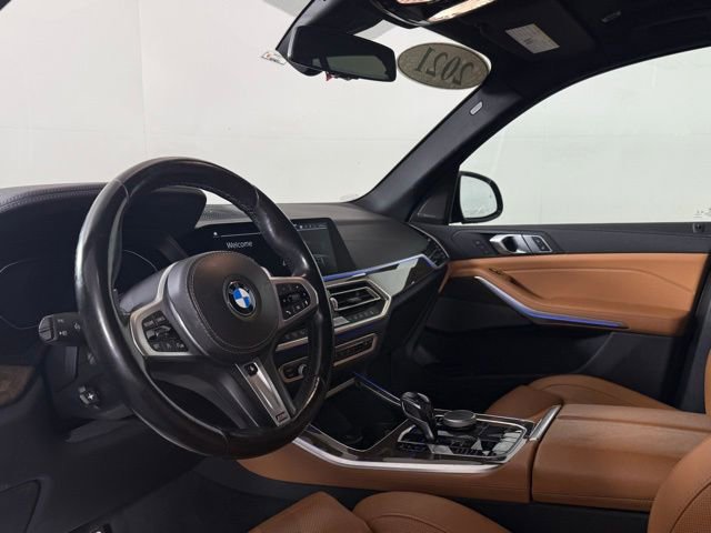 Used 2021 BMW X5 M50i w/ Premium Package image 5