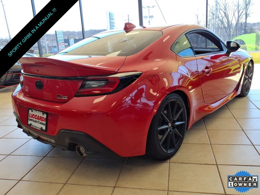 Used 2024 Toyota GR86 Premium image 6