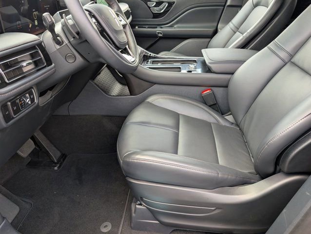 New 2026 Lincoln Aviator 2WD image 15