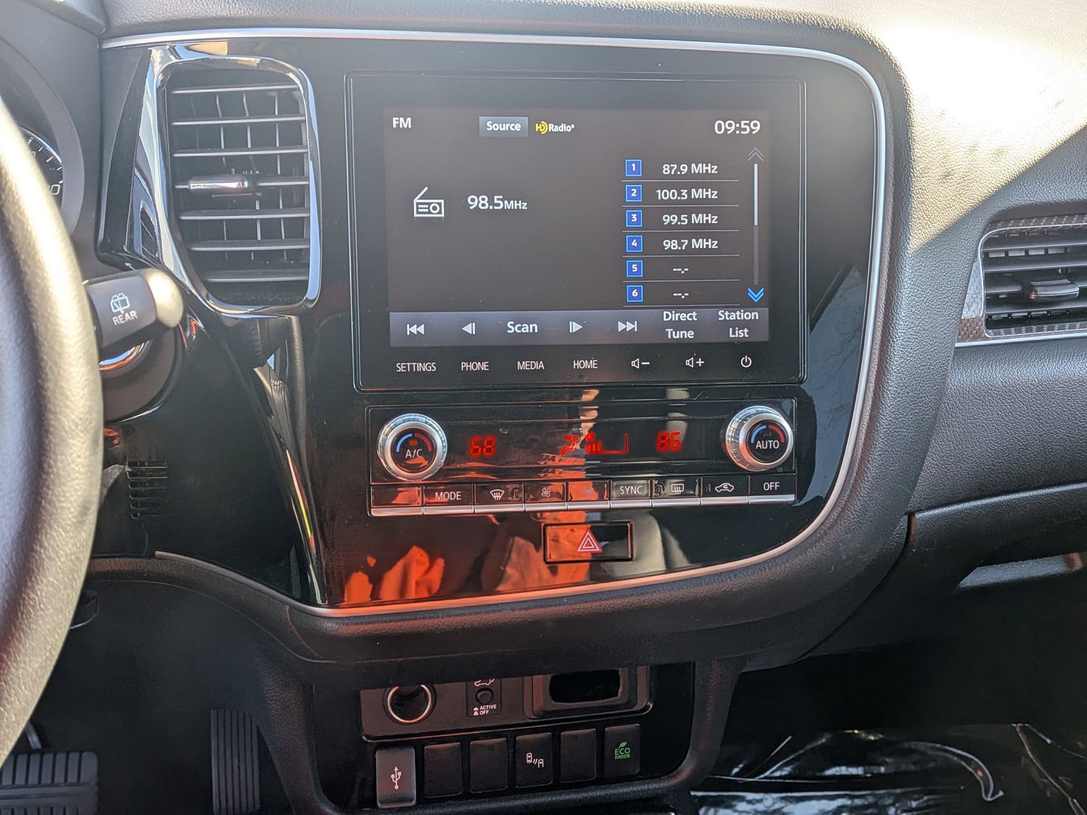 Used 2020 Mitsubishi Outlander SEL image 26