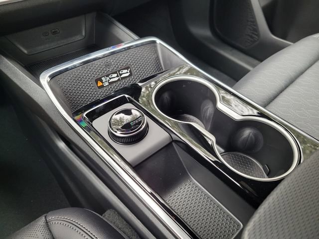 New 2026 Chevrolet Equinox LT w/ Convenience Package II image 25