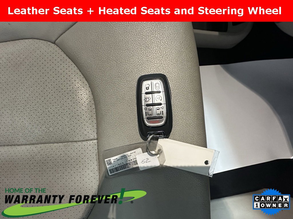 Used 2021 Chrysler Pacifica Touring-L image 26